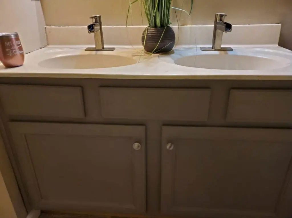 Cabinet-Bathroom-After