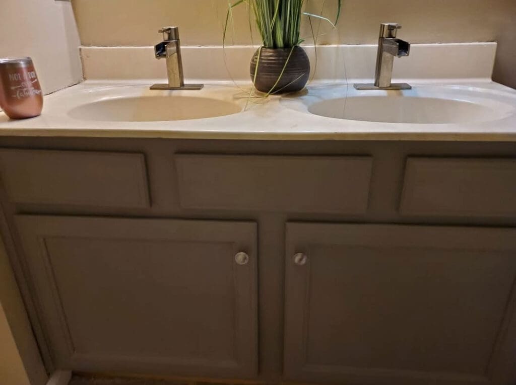 Cabinet-Bathroom-After